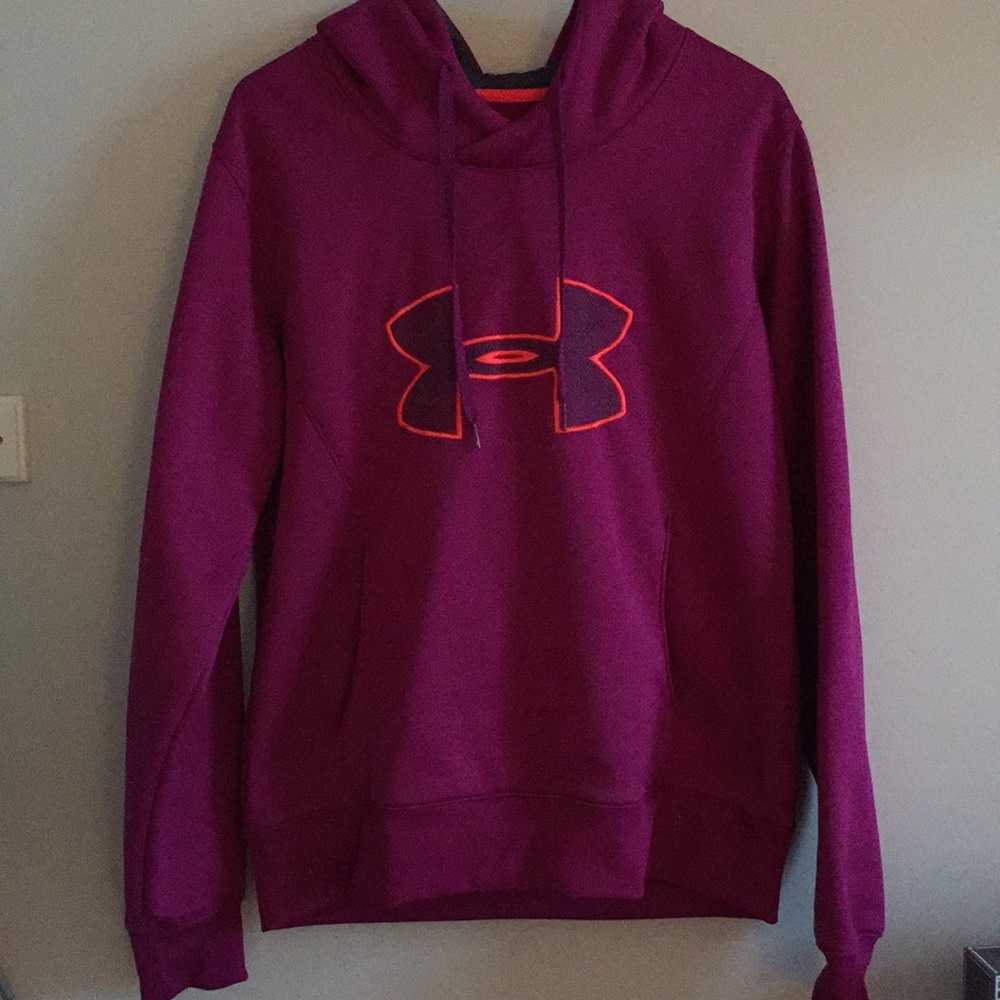 Women's under armor sweatshirt